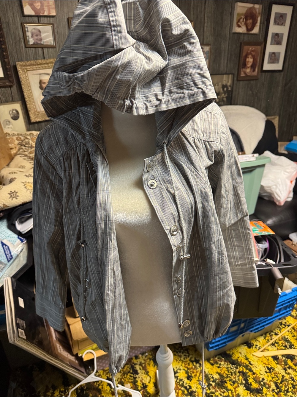 Vertigo Paris Gray Plaid Hooded Utility Jacket